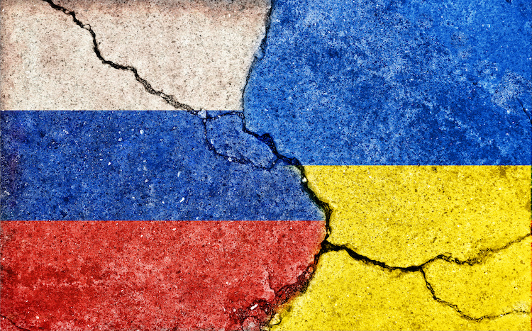russia vs ucraina bandiere by barks adobe stock 750x467