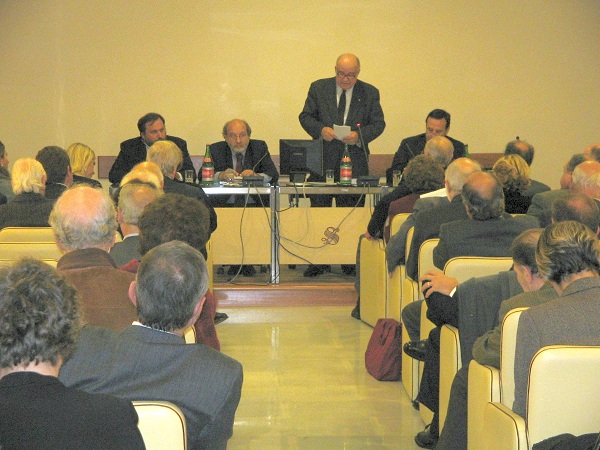 Il dibattito